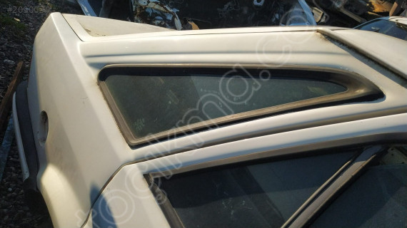 Escort 89-92 sağ arka kelebek camı çıkma