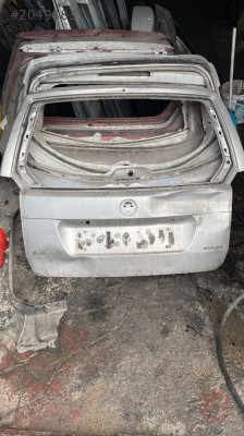 FİAT İDEA ARKA BAGAJ KAPAĞI
