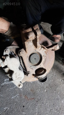 ford transit v184 çıkma sağ ön taşıyıcı