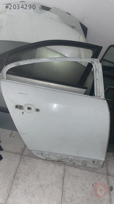 Fluance sağ arka kapı