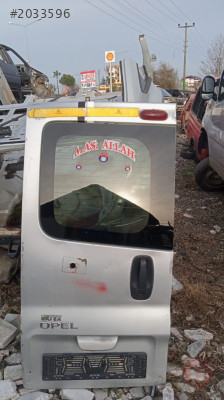 opel vivaro renault trafic çıkma sol bagaj kapağı