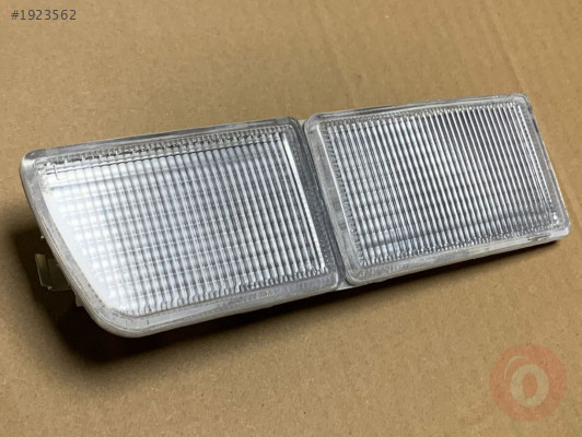 VW GOLF 3 VENTO 92-99 TAMPON REFLEKTÖRÜ BEYAZ SOL 1H0941777