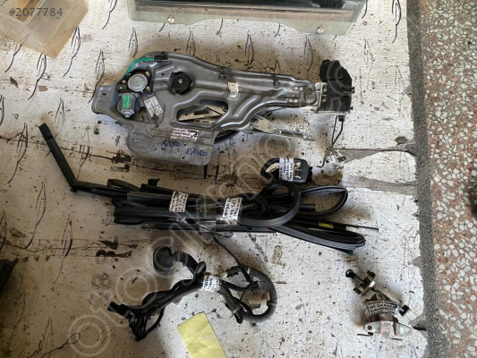 HYUNDAİ SANTAFE SOL ÖN KAPI CAM KRİKOSU 2002-2006 MODEL