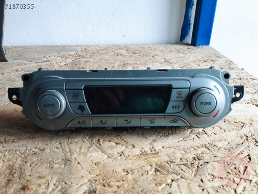 FORD FOCUS DİJİTAL KLİMA KONTROL PANELİ