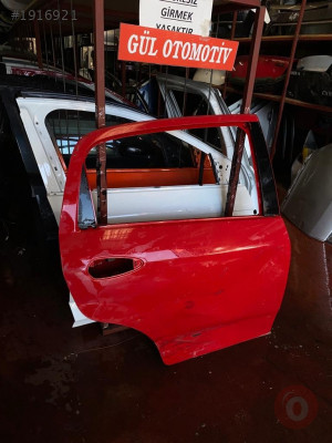 FIAT PUNTO SOL ARKA KAPI GÜL OTO ÇIKMA PARÇA