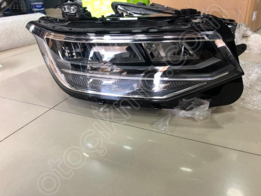 VOLKWAGEN TİGUAN 20-22 SAĞ ÖN FAR