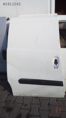fiat doblo sağ arka kapı