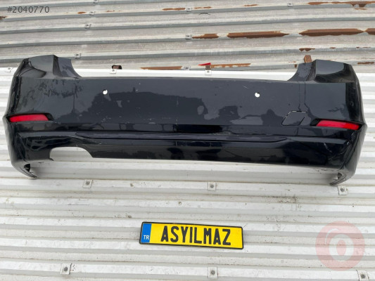 BMW 3 SERİSİ F30 ARKA TAMPON ORJİNAL ÇIKMA SİYAH RENK