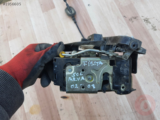 2561A264A27BA FORD FİESTA SOL ARKA KAPI KİLİDİ
