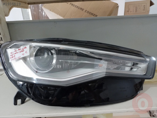 AUDİ A6 ÜSTTEN LED SAĞ FAR CAM GEÇME 4G0941006Ü