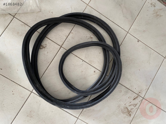 Bagaj kapağı toz lastiği Ford Corier Orjinal çıkma