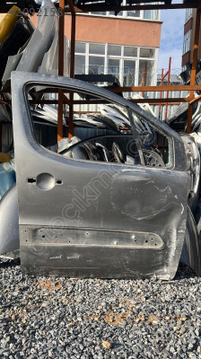 PEUGOET PARTNER SAĞ ÖN KAPI CIKMA ORJINAL