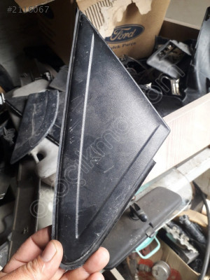 Ford focus 2 Sol ayna kenar plastiği