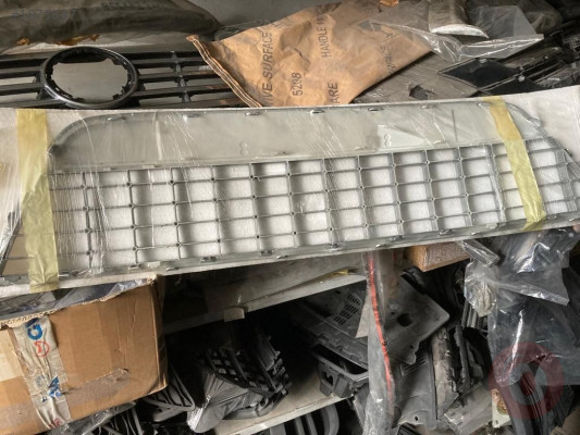FORD MONDEO ÖN TAMPON IZGARASI