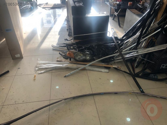 MERCEDES W238 SOL TAVAN ÇITASI