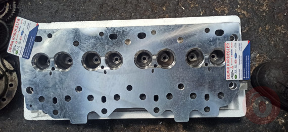 Land Rover defender TDI 300 silindir kapağı