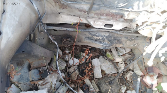 ford fiesta flair çıkma motor traversi beşik dolu