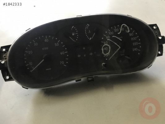 RENAULT CLIO KILOMETRE SAATI