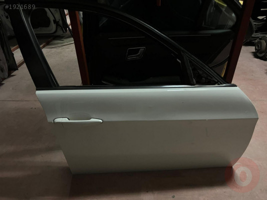 BMW E90 HATASIZ KAPI BEYAZ RENK ÇIKMA ORJİNAL - ERCAN TİCARE