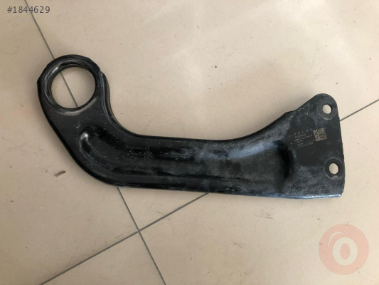 VOLVOXC40 ARKA SÜSPANSİYON YAY PLAKASI 32329030