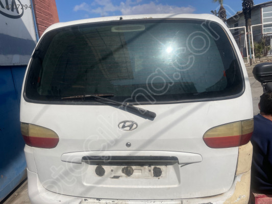 Hyundai starex arka bagaj kapağı