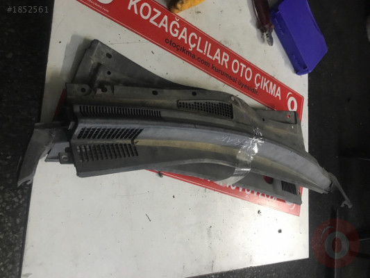 KİA CERATO CAM ÖNÜ IZGARASI