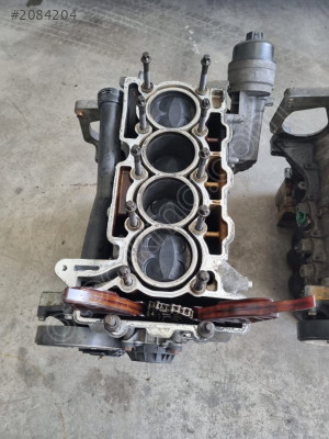PEJO   308  VTİ   BENZİNLİ  ÇIKMA  KOMPLE  MOTOR