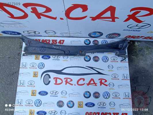 RENAULT KANGOO 3 ÖN CAM IZGARASI ÇIKMA PARÇA