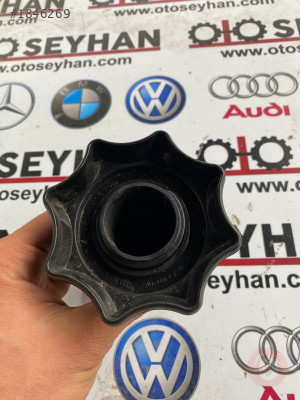 2G0803899A kamiq polo scala 2021 stepne bağlantı vidası