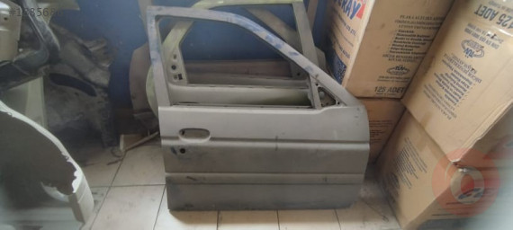 FORD ESCORT SAĞ ÖN KAPI
