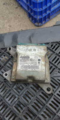 RENAULT TRAFİC AİRBAG BEYNİ 8200469203