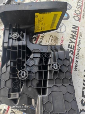 5NA858848E 5NA858848 VW TİGUAN SAĞ  BAGAJ İÇ YUVA AYAĞI
