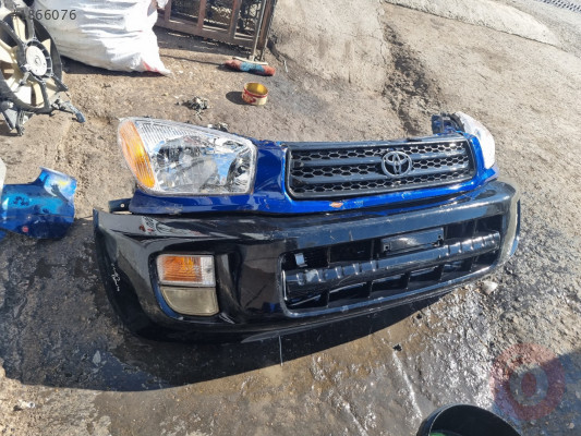 Toyota RAV 4  ön panel  .ön tampon