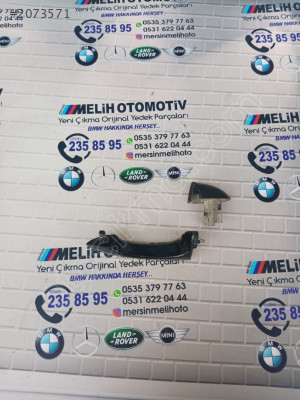 BMW ÇIKMA E53 SAĞ ARKA DIŞ KAPI KOLU VE BADEMİ