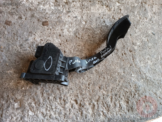 55702020 Fiat Punto Linea gaz pedal