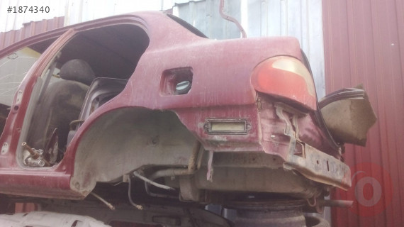 hyundai accent sol arka çeyrek