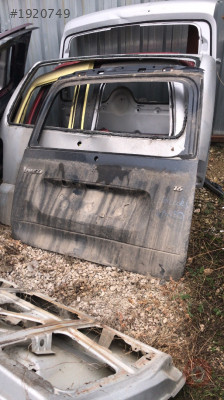 Mercedes Vaneo W414 bagaj kapağı
