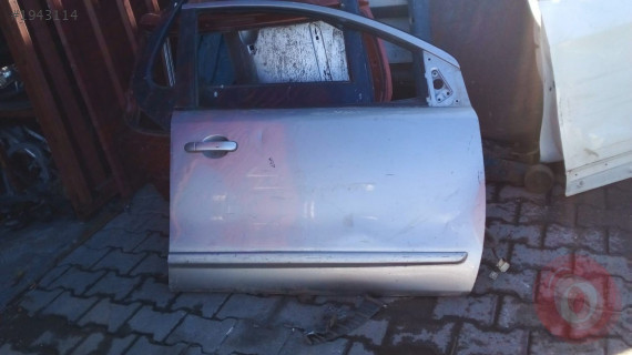 NİSSAN NOTE ORJINAL ÇIKMA SAĞ ÖN KAPI