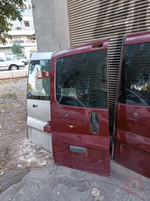 RENAULT TRAFİC ARKA BAGAJ KAPAKLARI ÇIKMA