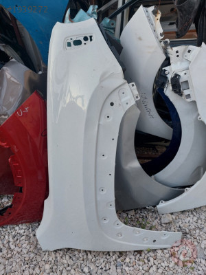 Jeep renegade sag ön çamurluk (orjinal çıkma)