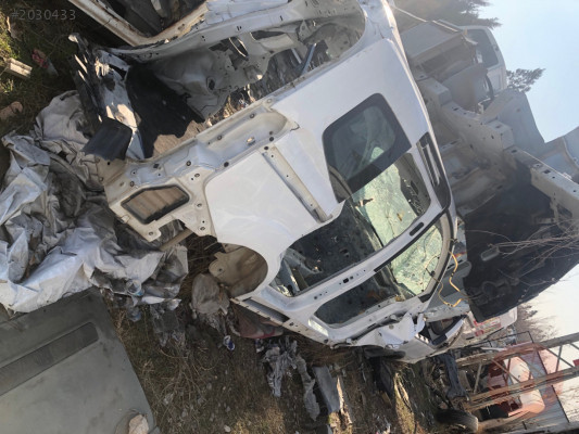 FORD COURİER SAG YAN DUVAR