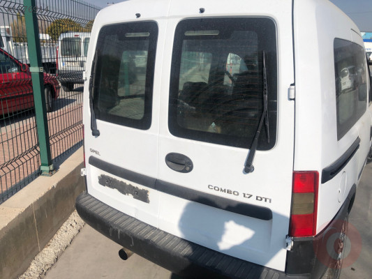 OPEL COMBO ARKA BAGAJ ÇİFT KAPAK
