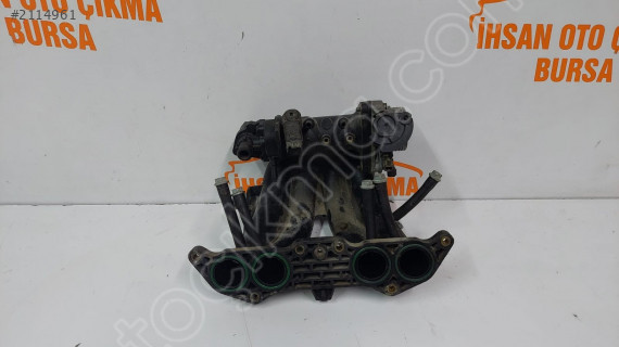 Peugeot 306 Gaz Kelebeği 1.6 8 Valf 72776020  emme monifoldu
