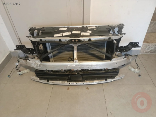 BMW G30 KOMPLE RADYATÖR SETİ İLETİŞİME GEÇEBİLİRSİNİZ