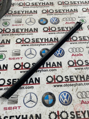 654839480 skoda kamiq sağ arka kapı iç cam sıyırıcı fitil