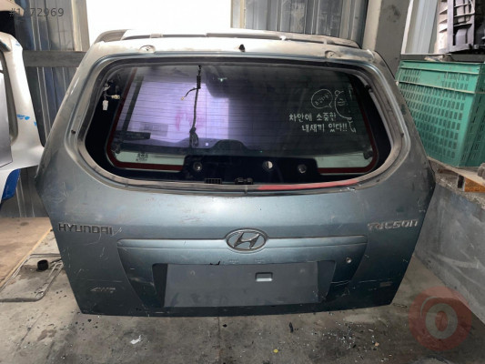 Hyundai Tucson bagaj kapağı çıkma