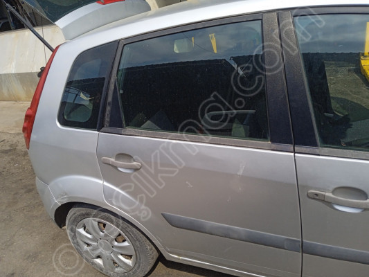 Ford Fiesta sağ arka kapi