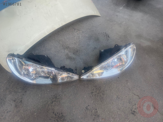 Peugeot 206 sağ sol ön far lambası orijinal