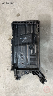 VW TİGUAN ÇIKMA ORJİNAL AKÜ ALT PLASTİĞİ 5QF915321