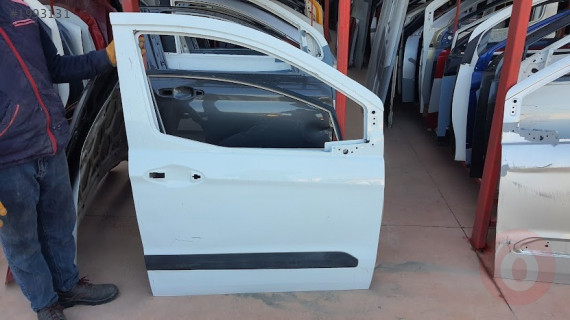 FORD TORNEO COURİER PANEL VAN SAĞ ÖN KAPI SEFALIAR OTO CIKMA